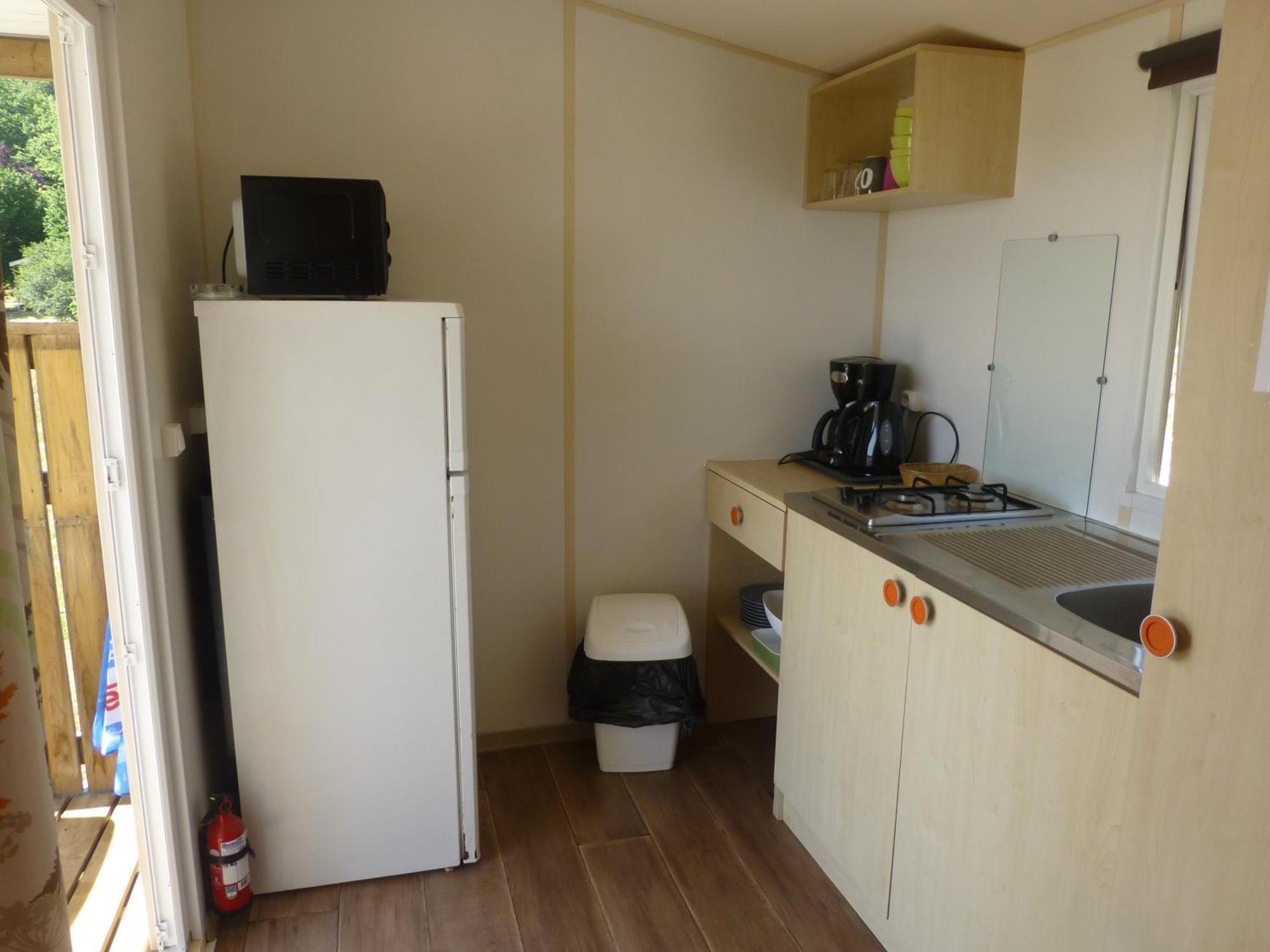 Camping Les Terrasses De Dordogne Rouffignac Saint-Cernin Habitación foto