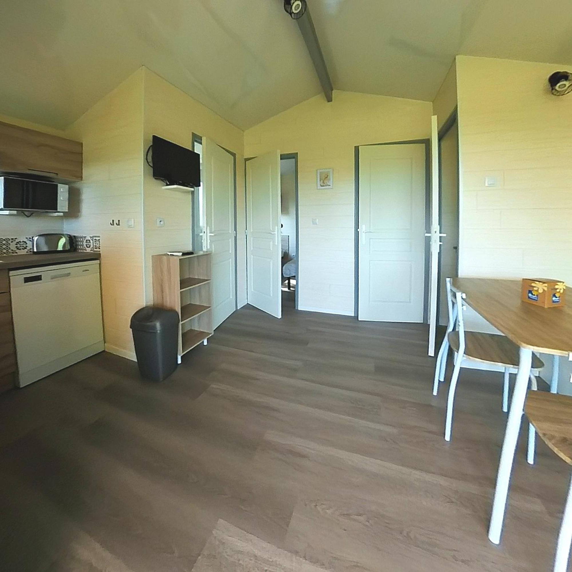 Camping Les Terrasses De Dordogne Rouffignac Saint-Cernin Habitación foto